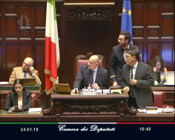 Segui la diretta AULA, Seduta 113 - Seguito dell'esame delle norme costituzionali sull'iniziativa legislativa popolare su webtv.camera.it