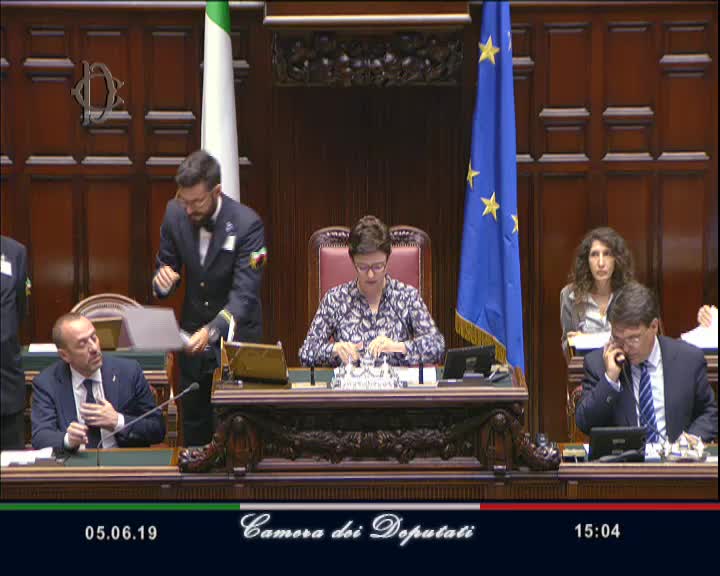 Segui la diretta AULA, Seduta 185 - Svolgimento di interrogazioni a risposta immediata su webtv.camera.it