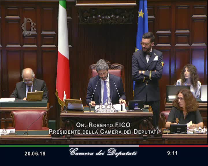 Segui la diretta AULA, Seduta 193 - Decreto sulla crescita economica, Governo pone la fiducia su webtv.camera.it