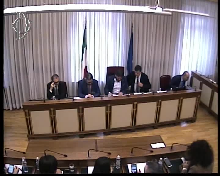 Segui la diretta Federalismo fiscale, audizione su fabbisogni regioni ed enti locali su webtv.camera.it