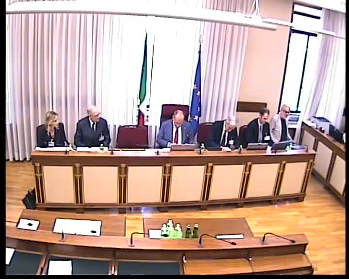 Segui la diretta Patrimonio enti previdenziali e fondi pensione, audizione Assogestioni su webtv.camera.it