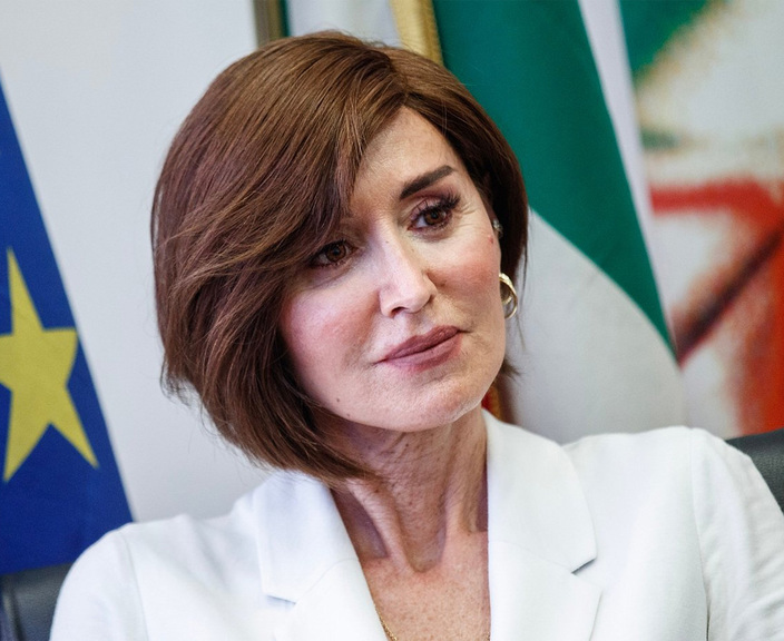 Segui la diretta DL sport, scuola e ricerca - Audizione - Ministro Università e ricerca, Anna Maria Bernini su webtv.camera.it