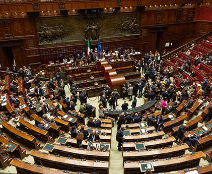 Segui la diretta Parlamento in seduta comune per l'elezione di giudici costituzionali su webtv.camera.it