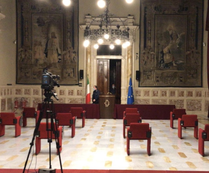 Segui la diretta Memoria, responsabilità istituzionale e prospettive della giovane avvocatura italiana - Venerdì alle 15 diretta webtv – Messaggio di Fontana su webtv.camera.it
