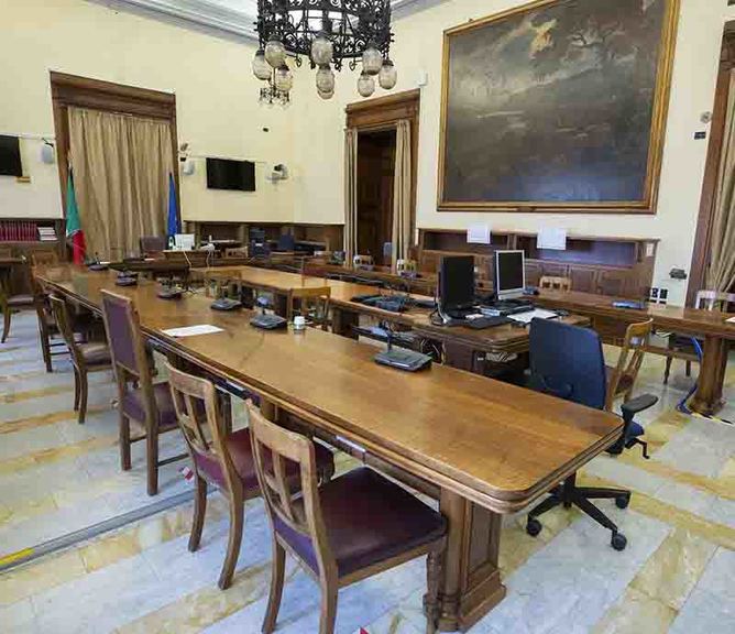 Segui la diretta Interrogazioni a risposta immediata - Ministero dell'Economia e delle Finanze su webtv.camera.it