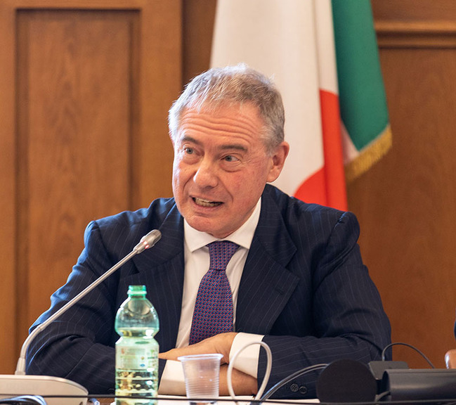 Segui la diretta Piano ristrutturazione Electrolux - Audizione – Ministro Urso su webtv.camera.it